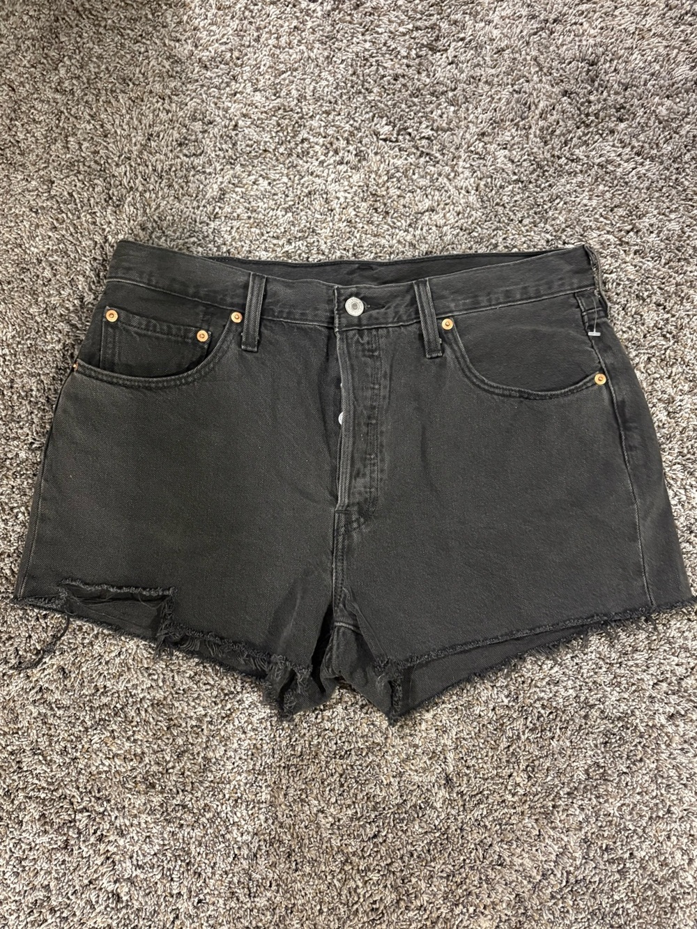 Levi's Original 501 Black Denim Cut-Off Shorts (32)